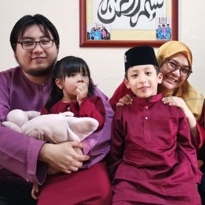 Roselyn Aris profile icon