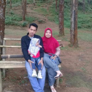 indah fitriyani profile icon