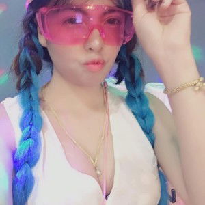 สาวน้อย ผู้กล้าหาญ profile icon