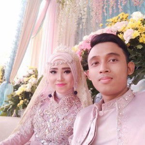 Indah Kurnia profile icon