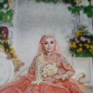 Layli Layli profile icon