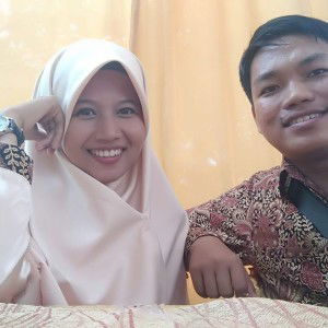 Rati Febrianti profile icon