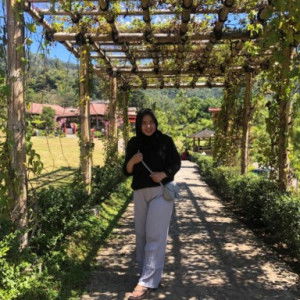 Dilla Oetari profile icon