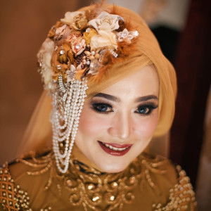 Agustina Indah Bahari profile icon