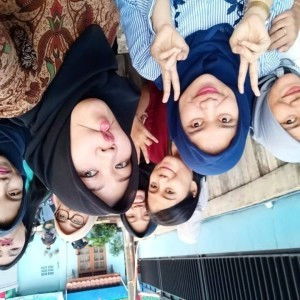 Ayu Rosmala profile icon