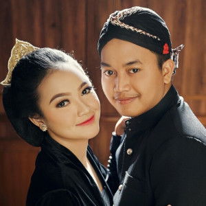 Rinda Nur Asikin profile icon