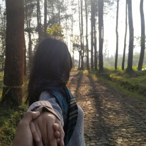 Cece Tobing profile icon