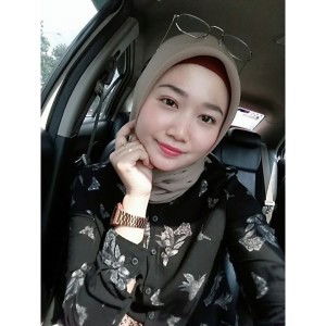 Nur Dhya profile icon