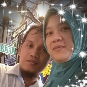 Titin Yati profile icon