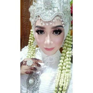 Noni Herlyk Mustafa profile icon