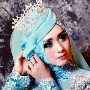 Siti Sri Wahyuni profile icon