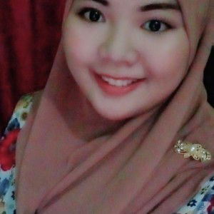 Lieyna Fazlina profile icon