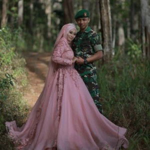 Veni Saputri profile icon