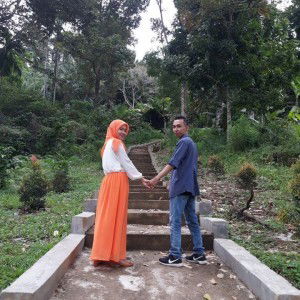 Cici Kemala Sari profile icon