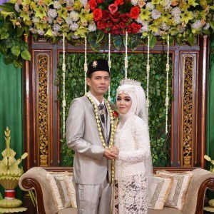 Upik Praniti profile icon