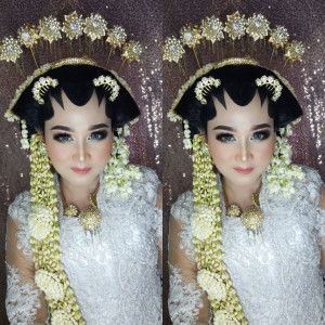 intan diyah lestari profile icon