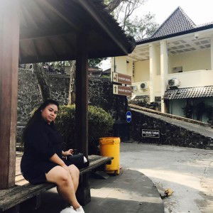 Cuchan SHantie ApriyaniReal profile icon