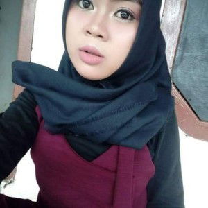 Dewi Retno Dhewi profile icon