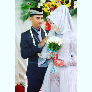 Dini Sulistyoningrum profile icon