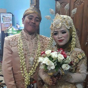 Anggraeni Lusi profile icon