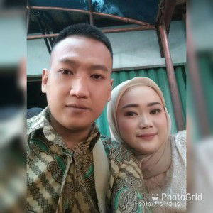 Try Zola profile icon