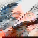 Atik Baroroh profile icon