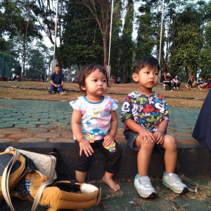 dessy kharismaningrum profile icon