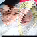 wiwid indah s profile icon