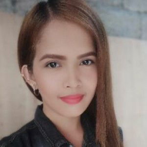 Rowena Oyao profile icon