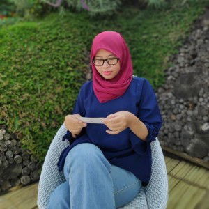 Rizqi Refameilia Putri profile icon