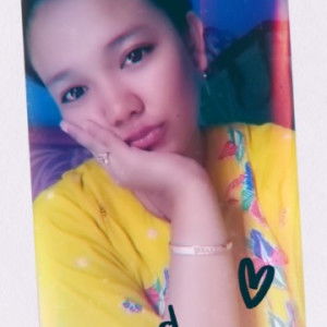 Ratih Kusnengsih profile icon