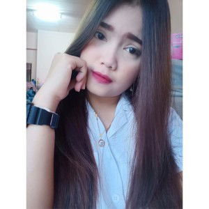 พลอย' ใส profile icon