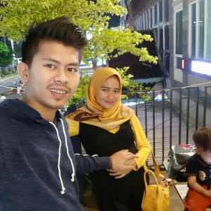 Putri Ulfatul profile icon