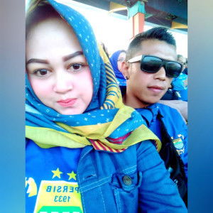 Dina nafisa profile icon