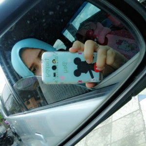 Kurnia Sari profile icon