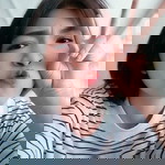 พลอย จี้. profile icon