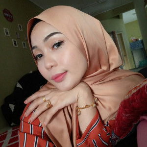 Intan Sulieyana profile icon