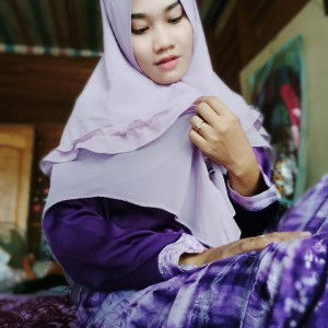 Angel Einie Violet profile icon