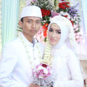 Dede Rini Derin profile icon
