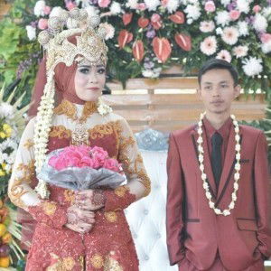 Suci Pertiwi profile icon