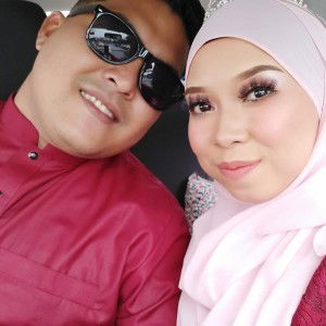 Emi Syahira profile icon