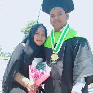 Siti Mukminah profile icon