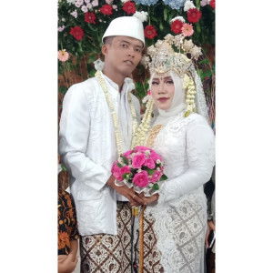 Vhia Rizky profile icon