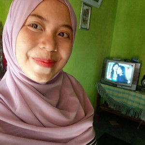 Iyos Rosidah profile icon