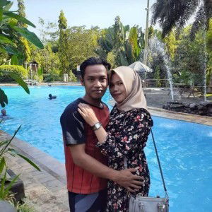 Suci Nur Oktav profile icon