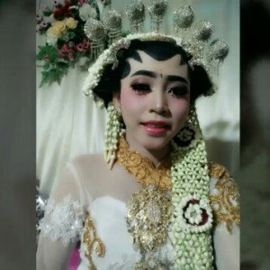 Ismy nofitasari profile icon