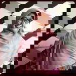 Dwi Novitasari profile icon