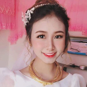 Uyên Núi profile icon