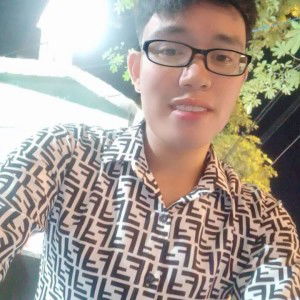 Tùng Ucal profile icon