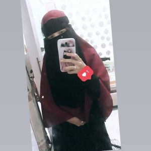 Ayu Wandira profile icon